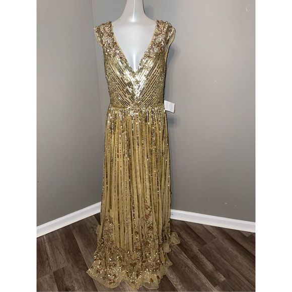 MAC DUGGAL SEQUIN & FLORAL EMBELLISHED EVENING GOWN - Picture 4 of 11